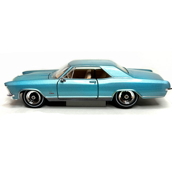 Diecast 1965 Buick Riviera Scale Model