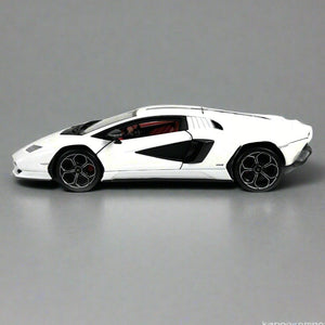 Diecast Lamborghini Countach LPI 800-4