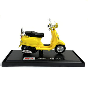 1:18 Diecast Vespa LXV 2013 Yellow